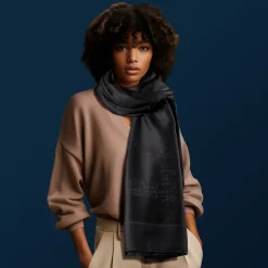 Ice Cube shawl