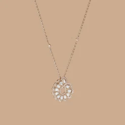 Precious Lace Vague